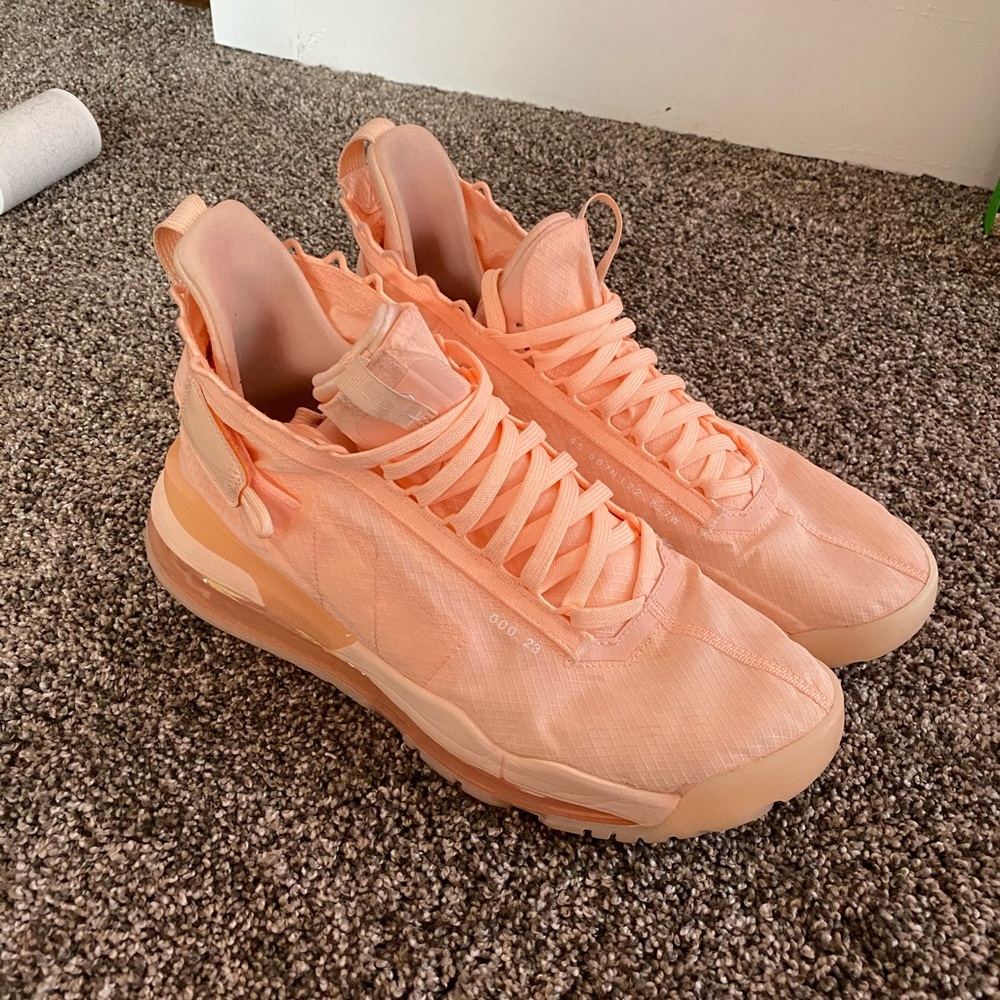 Jordan Porto-Max 270 men’s sneakers